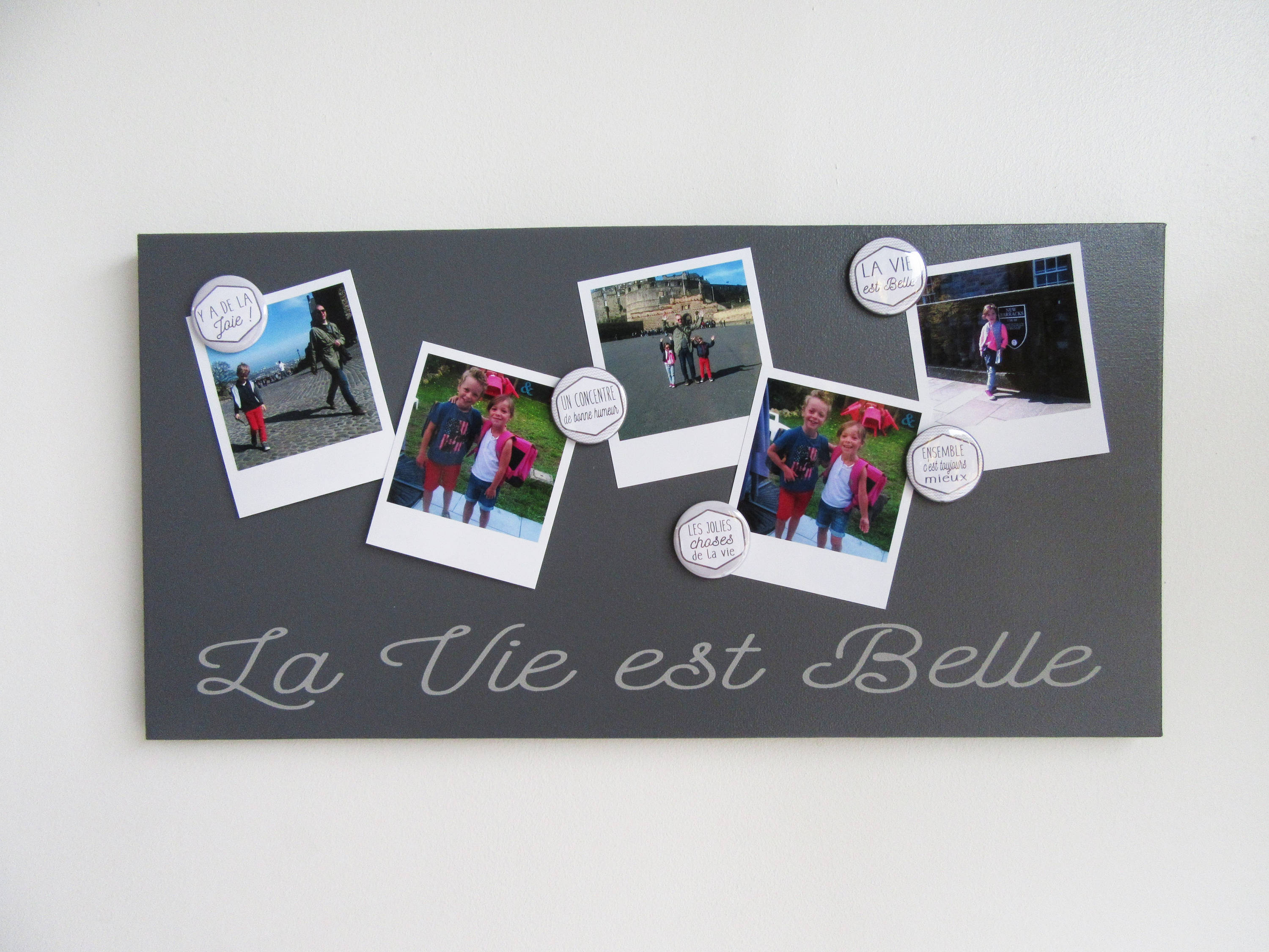 Pêle-Mêle Magnétique 25x50 Gris Anthracite et Gris Clair - La Vie Est Belle