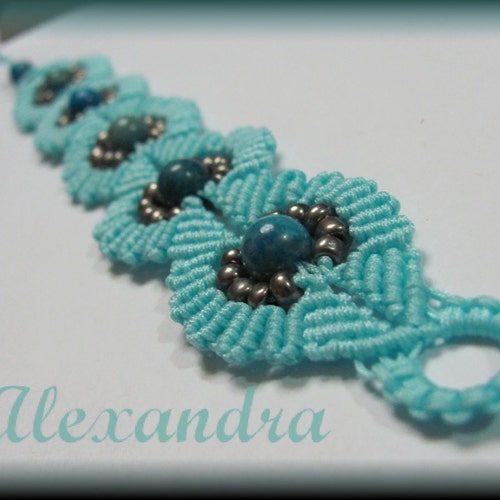 Micro Macrame Tutorial Beaded Circle Bracelet. Easy to Follow - Etsy