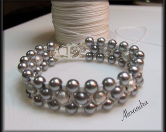 Tripple String Pearl Bracelet