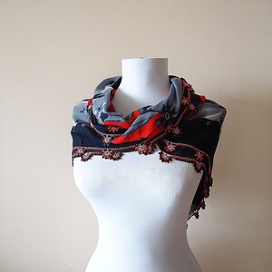 Traditional Turkish Scarf, Black Red Gray Flower Scarf, Cotton Oya Scarf, Yemeni Scarf, Flowered Scarf, Crochet Flowers, Handmade Lace Work