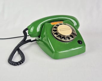 Vintage-PTT-Telefon mit Wählscheibe | PTT T65 de Luxe Emerald | Grünes Tischtelefon aus den 1960er Jahren