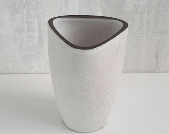 Jaap Ravelli Vase | Vintage 1960s Vase | Dutch Pottery | Model Number 17-2