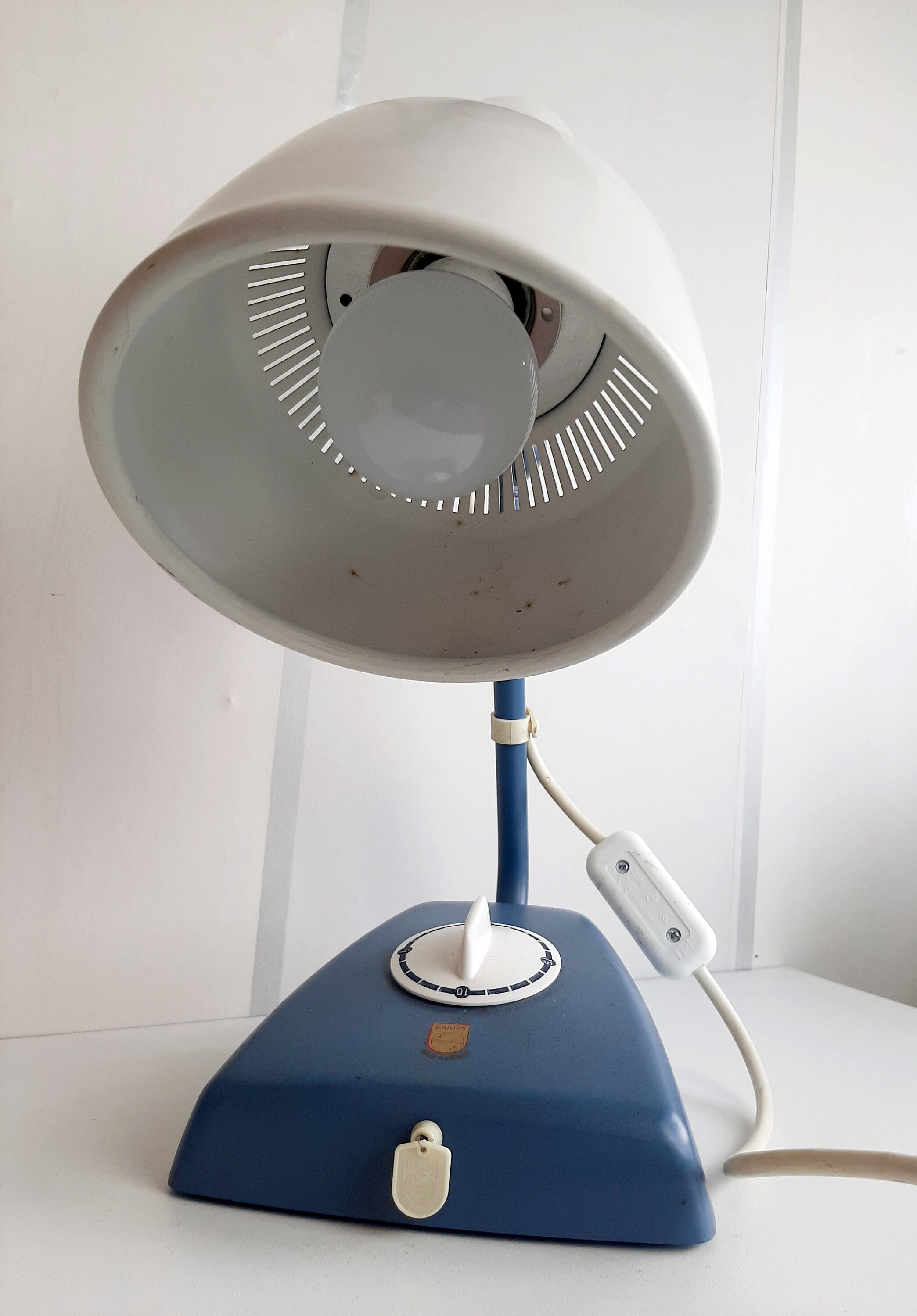 フィリップス製デスクランプ｜ヴィンテージブルーのテーブルランプ 