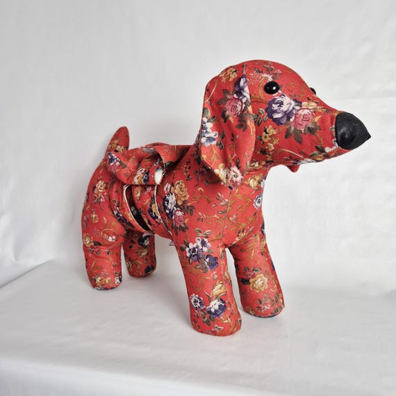 ヴィンテージ生地の犬｜花柄の赤いぬいぐるみ - Etsy 日本
