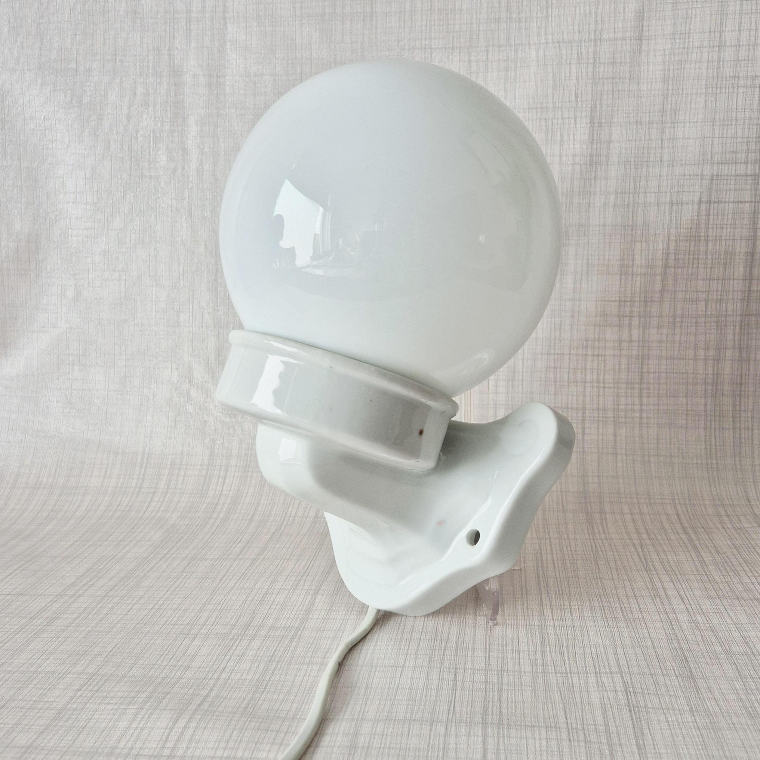 Porcelain wall lamp, Ges. Gesch. Germany | Porcelain wall lamp from the 1930s