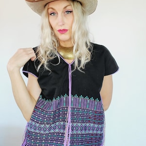 Vintage Embroidered Guatemalan top