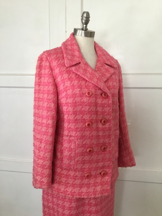 1960s70s Pink Herringbone Wool Suit Gem