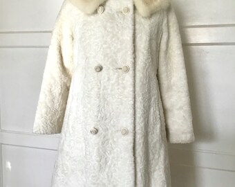1960s Ivory Hi-Lo Faux Fur Pile with Mink Collar