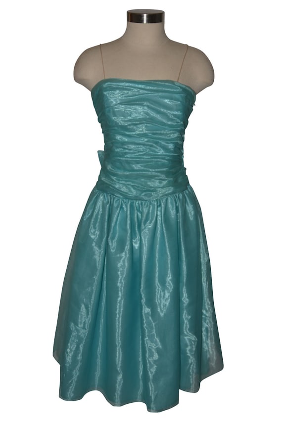 Halston Aquamarine Teal Blue Vintage Estate Rouche