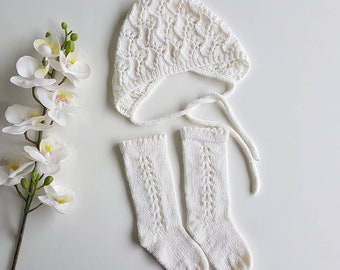 Knitted lace white bonnet with socks, READY-TO-SHIP size 3-6 m, Knit bonnet with socks for girl, Baby girl outfit, Newborn bonnet kneehighs