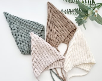 Bonnet de lutin pour bébé, bonnet de lutin prêt à expédier, 0-3 mois, bonnet de bébé sans couture, bonnet de bébé, bonnet de lutin pour nouveau-né, tenue de retour à la maison pour nouveau-né