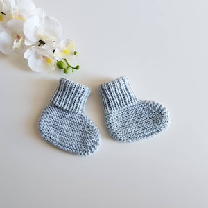 Knitted baby booties, Baby boots in merino, Baby shower gift, Baby merino socks, Newborn unisex booties, Unisex baby shoes, Baby girl boots