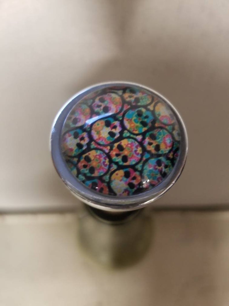 Multi Colored Sugar Skulls Wine Stopper Etsy - Multi Colored Sugar Skulls Wine Stopper Etsy