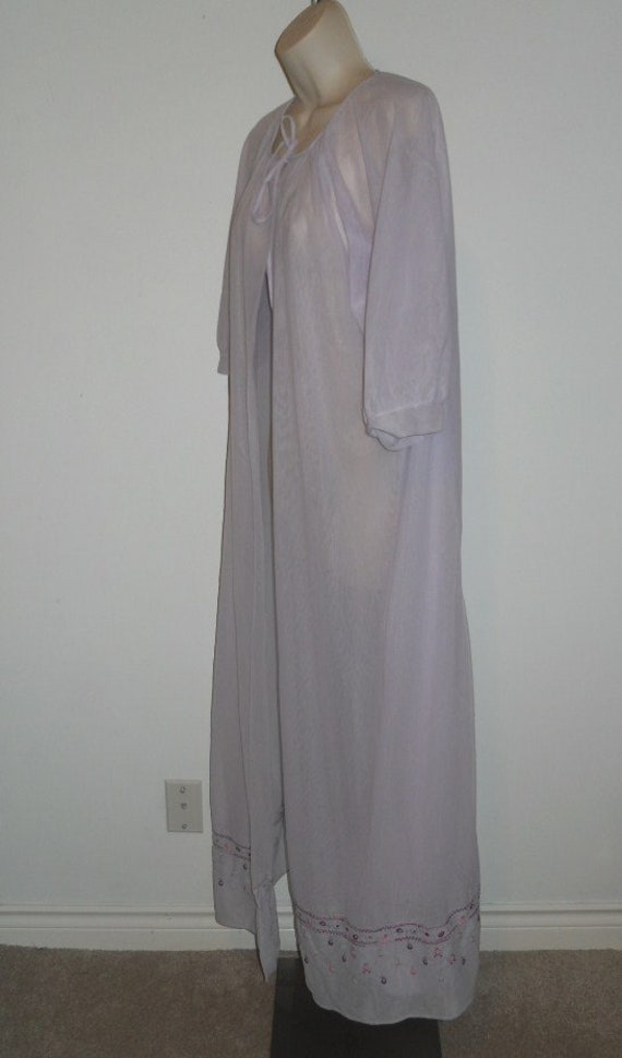 Vintage 1960's Long Peignoir ~Lilac Chiffon Peign… - image 5