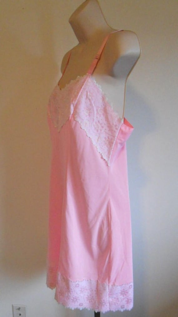 Vintage 1960's Dorsay  Sissy Pink Lacy Full Slip … - image 3