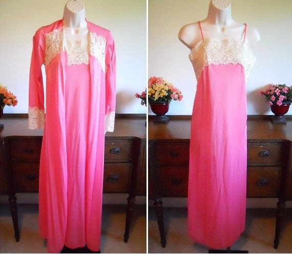 Vintage MOVIE STAR Pink Chiffon Peignoir Set ~ 196