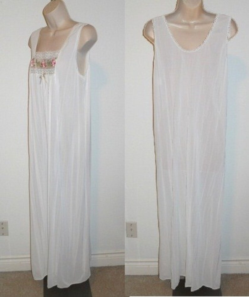 Vintage White Chiffon Peignoir Negligee Set ~ 1960/'s Peignoir Set ~ Honeymoon Set ~ White Wedding ~ Bridal Set ~ Sheer Chiffon /& Nylon ~