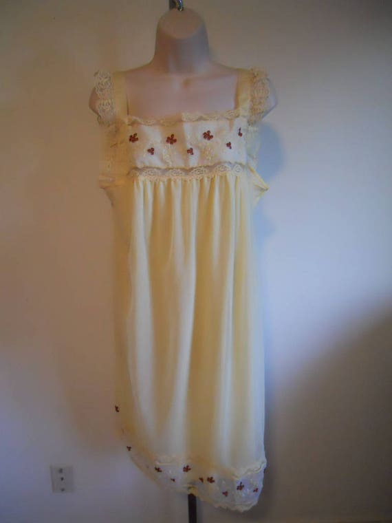 Vintage Yellow Chiffon Nightgown ~ 1960's Nyzon Ye