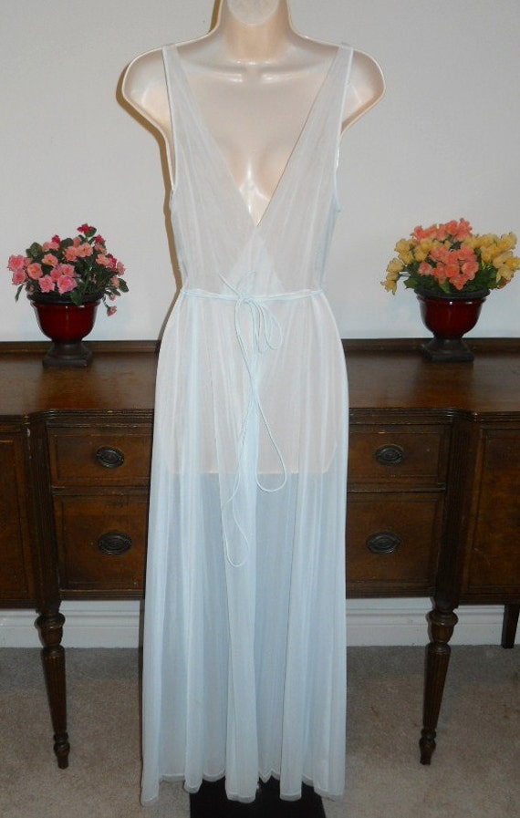 Vintage 1960's Blue Vanity Fair Nightgown ~  Ultr… - image 4