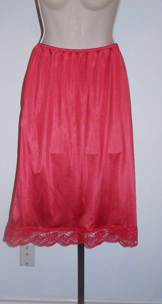 Vintage 1970's Red Kasara Half Slip ~ Petticoat ~… - image 4