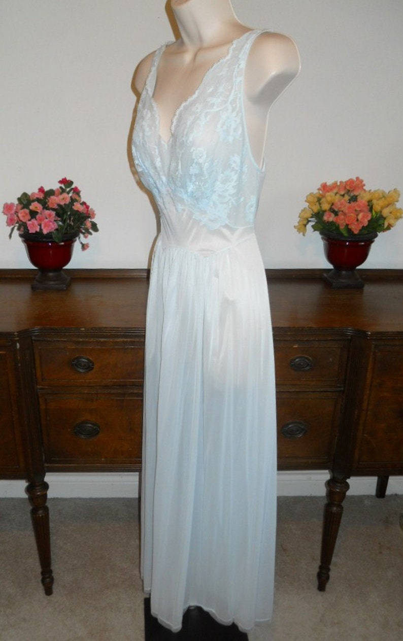 Vintage 1960's Blue Vanity Fair Nightgown Ultra Femme VANITY FAIR Long ...