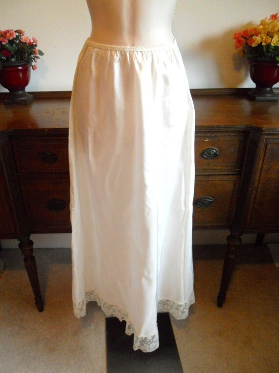 Vintage Paris Fashioned Long Half Slip ~ Elegant S