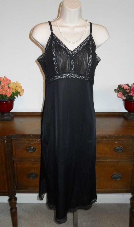 Vintage Harvey Woods Black Full Slip ~ 1950's Ful