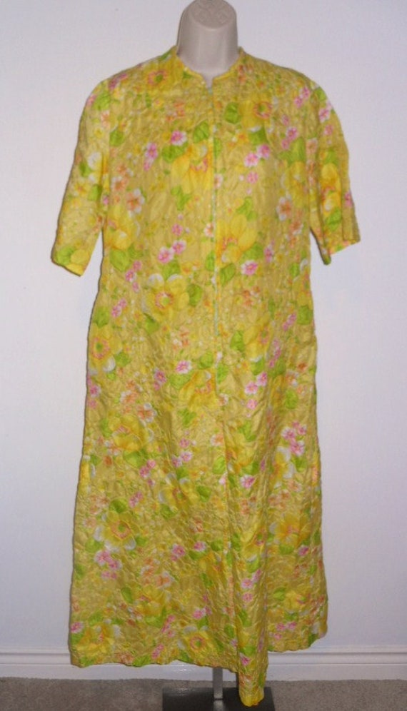 Vintage 1960's Mr Robert Housecoat ~ Dressing Robe