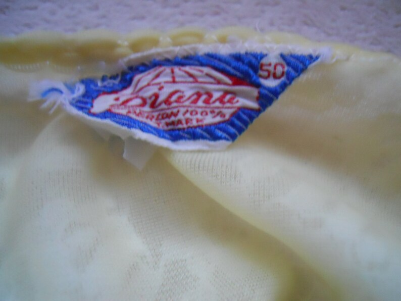 Vintage 1950/'s Lacy Nightgown ~ 1950/'s Bridal Gown ~ Elegant ~ Romantic ~ All Lace Over Chiffon ~ VLV ~ Lolita ~ Size Medium