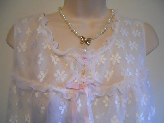 Vintage 1960's White Chiffon Baby Doll Nightgown … - image 5