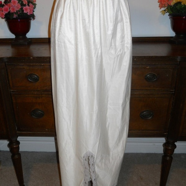 Vintage Long Half Slip ~ 1960's Kayser Formal Half Slip ~ Stiff Cream Nylon Half Slip ~ Bridal Slip ~ Wedding Slip ~ Dance Slip ~ Small