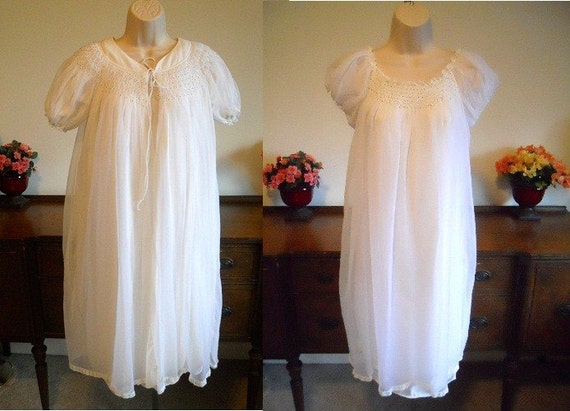 Vtg White Chiffon Peignoir Set ~ 1950's Louis Jean