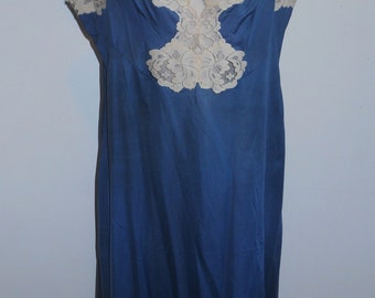 Vintage Van Raalte Wedgewood Bluee Lacy Nylon Slip ~  Lavish Applique Lace ~ Size 36 Tall
