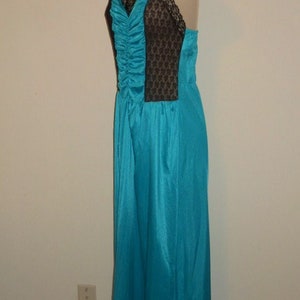 Vintage Long Teal Green Nightgown 1980's Nightgown Lacy Nightgown Long Slinky Nightgown Size Small image 4