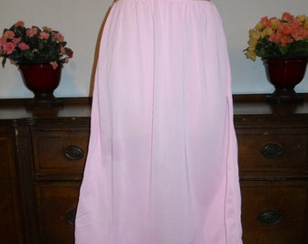 Vintage 1960's PINK Half Slip ~ Petticoat ~ Underskirt ~ Strawberry Pink Nylon Tricot ~ Lacy Hem ~ Girly Girl ~ VLV ~ Lolita ~  S-M