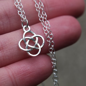 Sterling Silver Celtic Knot Necklace – Dainty Love Symbol • Perfect Anniversary Gift for Her • Delicate Irish Pendant Necklace • Charm