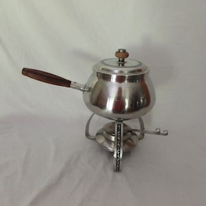 Fondue Cooking Set, All Aluminum and Wood, Norway, Excellent Condition, Set of Five Pieces, FREE BONUS: Set of Six Vintage Fondue Forks!