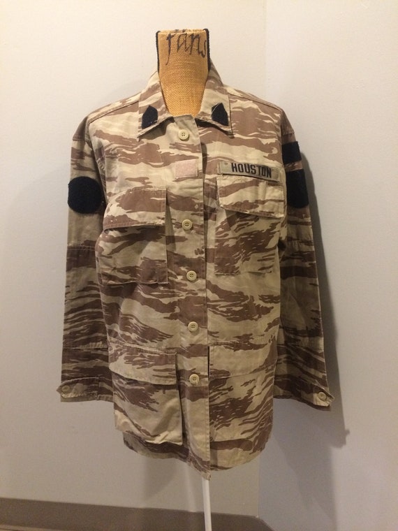 Desert Camouflage Light Military Jacket (size L)
