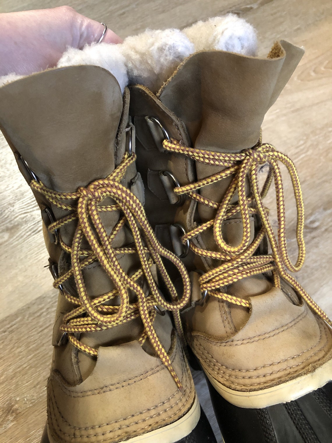 sorel men's caribou wool lined boots