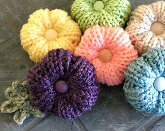 Loom Knitting PATTERNS for Flowers with Step by Step Video Tutorial | Rib Stitch Puffy Flower Pattern by Loomahat