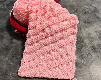 Loom Knitting STITCH PATTERN : Diagonal Rib - Right and Left Slanting | Flat and in the Round  | by LoomaHat with Video Tutorial