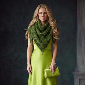 Loom Knitting Pattern Scarf Triangle Shawl Pattern EASY - Includes Video Tutorial by Loomahat