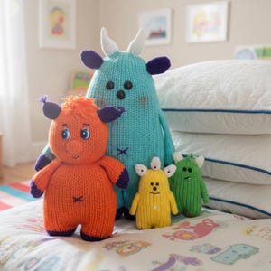 Knitting Loom Doll PATTERN (with Video Tutorial) Cuddly Monster Weighted Toys Doll Set of 3 in 2 Sizes  | Loomahat