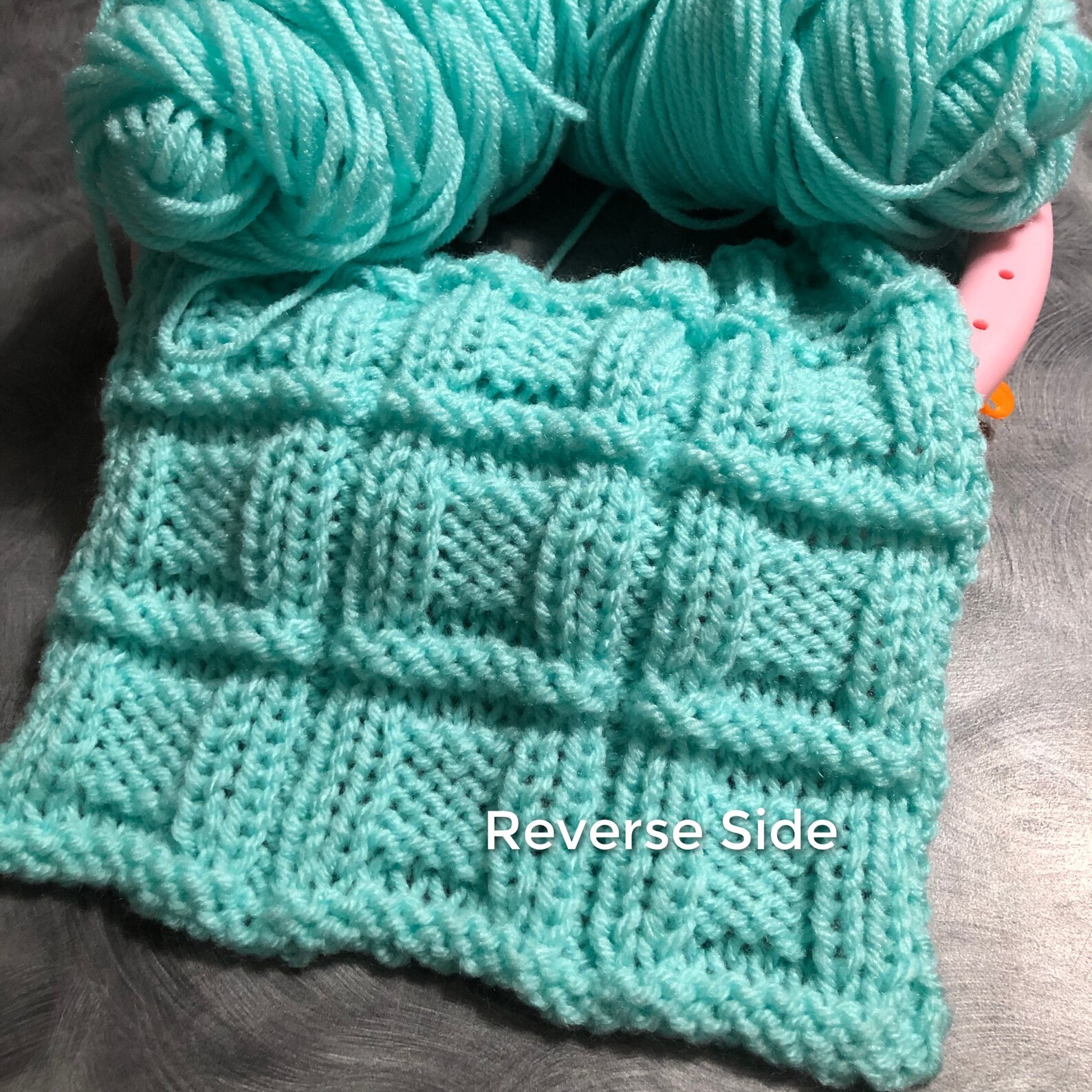Knitting Looms PATTERNS Scarves | Button in a Square Stitch Scarf Use ...