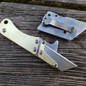 Allzweckmesser Messingwaagen feststehende Klinge Rasiermesser Einzigartiger benutzerdefinierter Edelstahlgriff mit Gürtelclipscheide EDC Geschenk