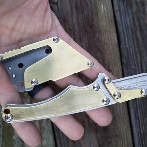 Allzweckmesser Messingwaagen feststehende Klinge Rasiermesser Einzigartiger benutzerdefinierter Edelstahlgriff mit Gürtelclipscheide EDC Geschenk