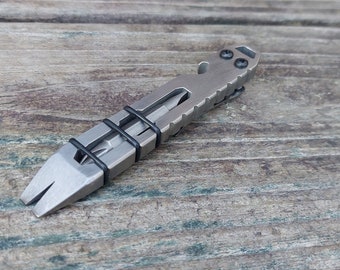 Knurls Fork Titanium Pry Bar - Polished