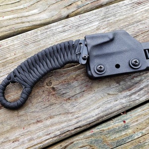 Handmade Paracord Karambit Utility Knife: Stainless Steel Blade, Kydex Sheath