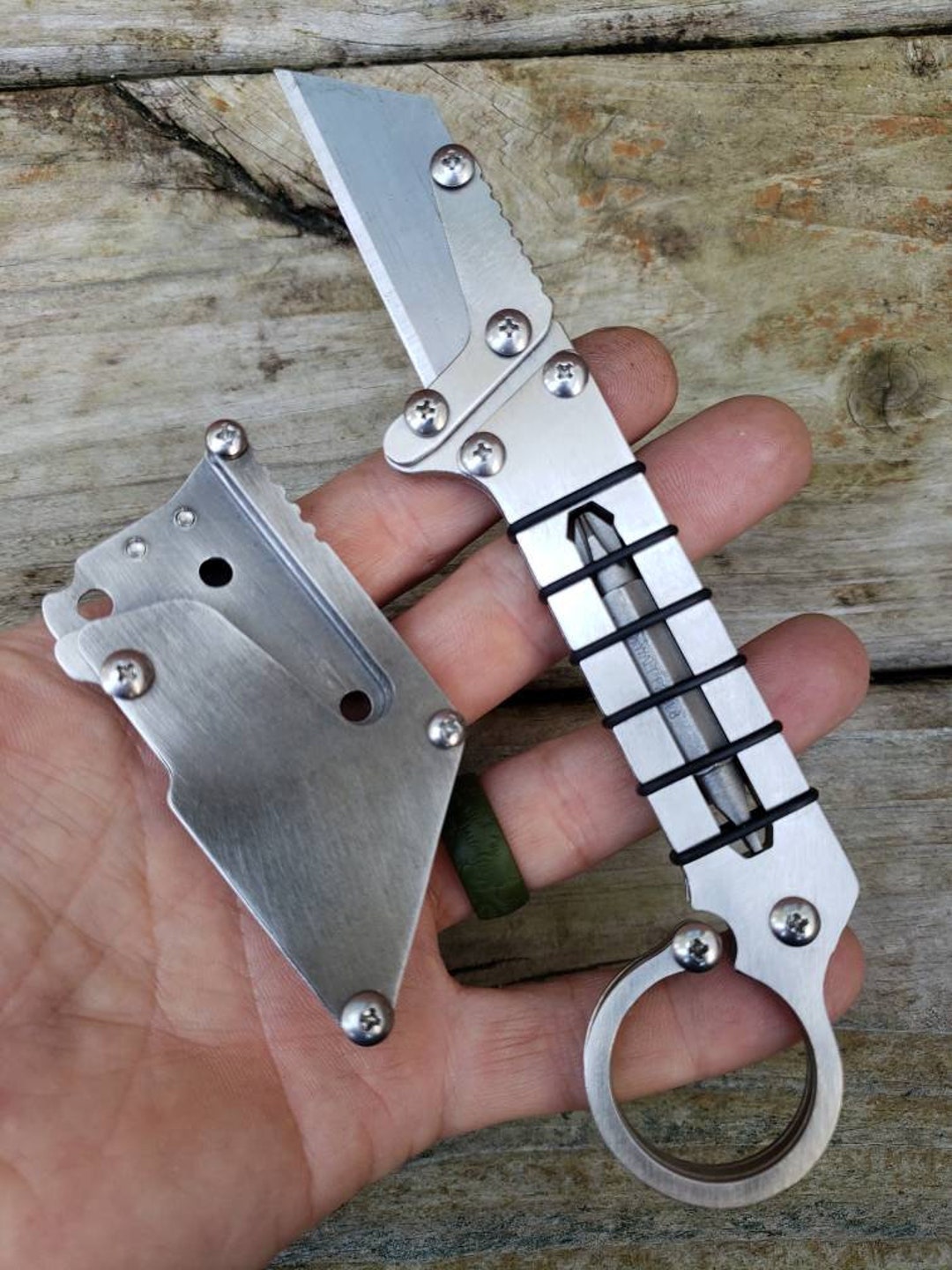Tajima Slim Handle Box Cutter Knife with Slide Lock 3 Blades