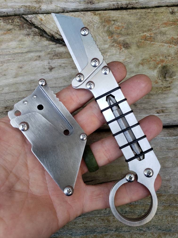Set 5 couteaux + barre magnétique lame en titanium